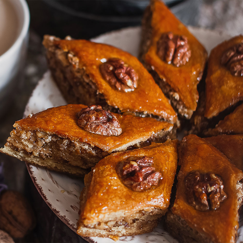 Slika Baklava s orasima i tiritom